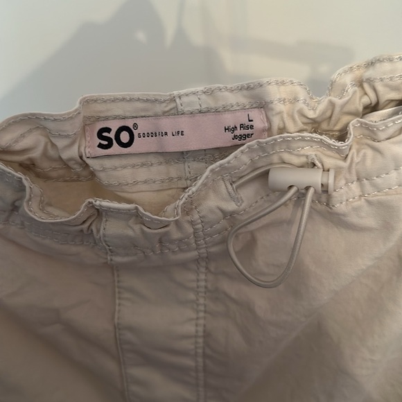 Stylish off white parachute jogger pants😍🤍 - Picture 3 of 4